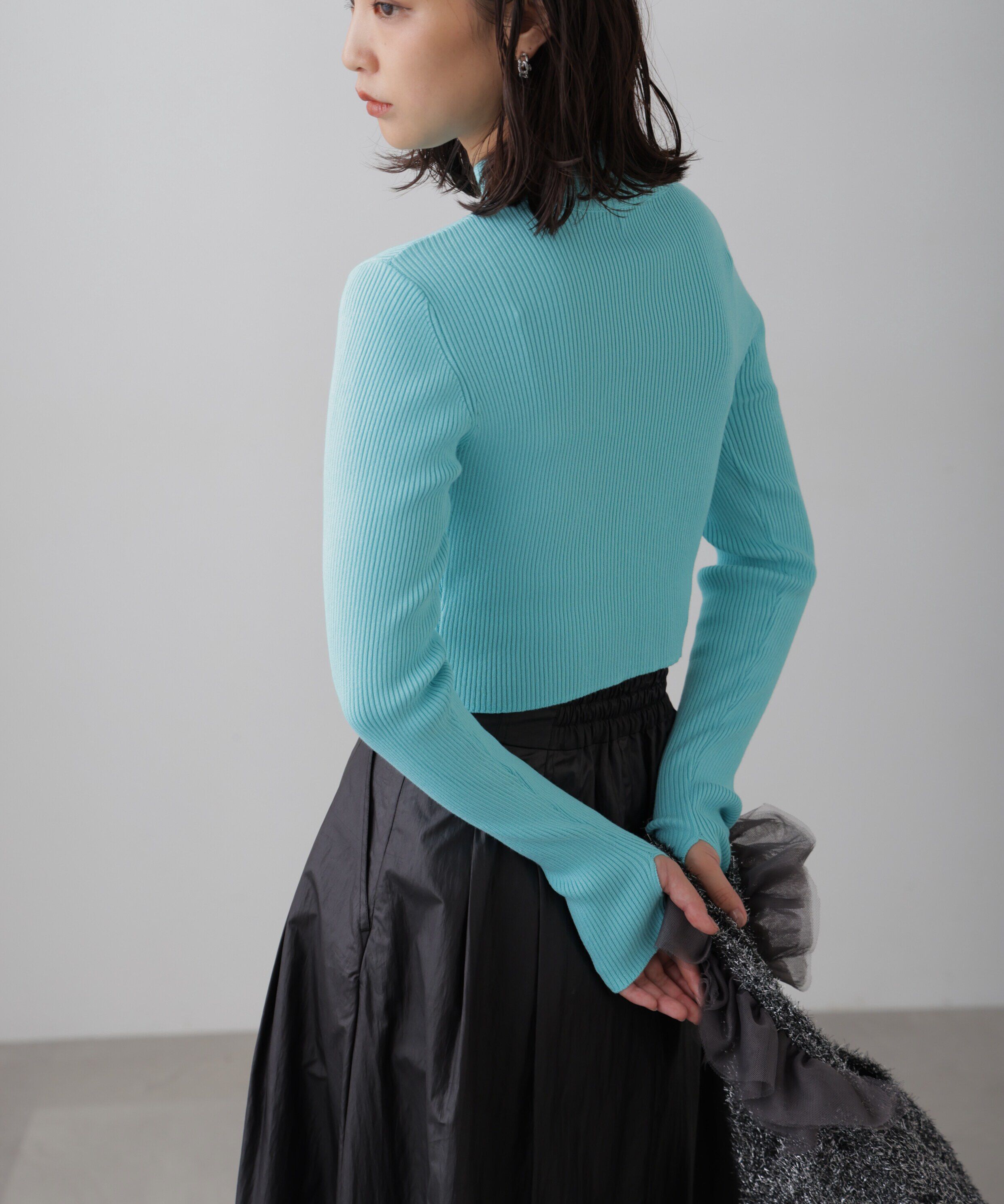  「〈洗える〉マシンウォッシャブルハイネックショート丈ニット」|ニット・セーター|