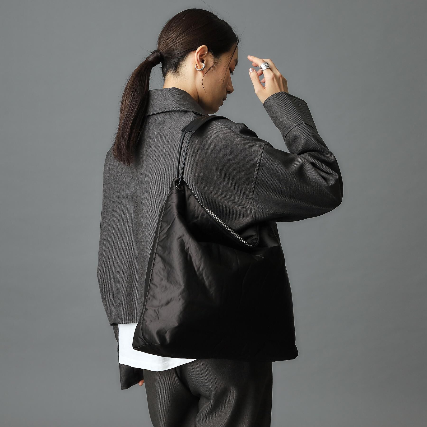 HIROKO HAYASHI「ENORME（エノルメ）ショルダーバッグ」|ショルダー・メッセンジャー|