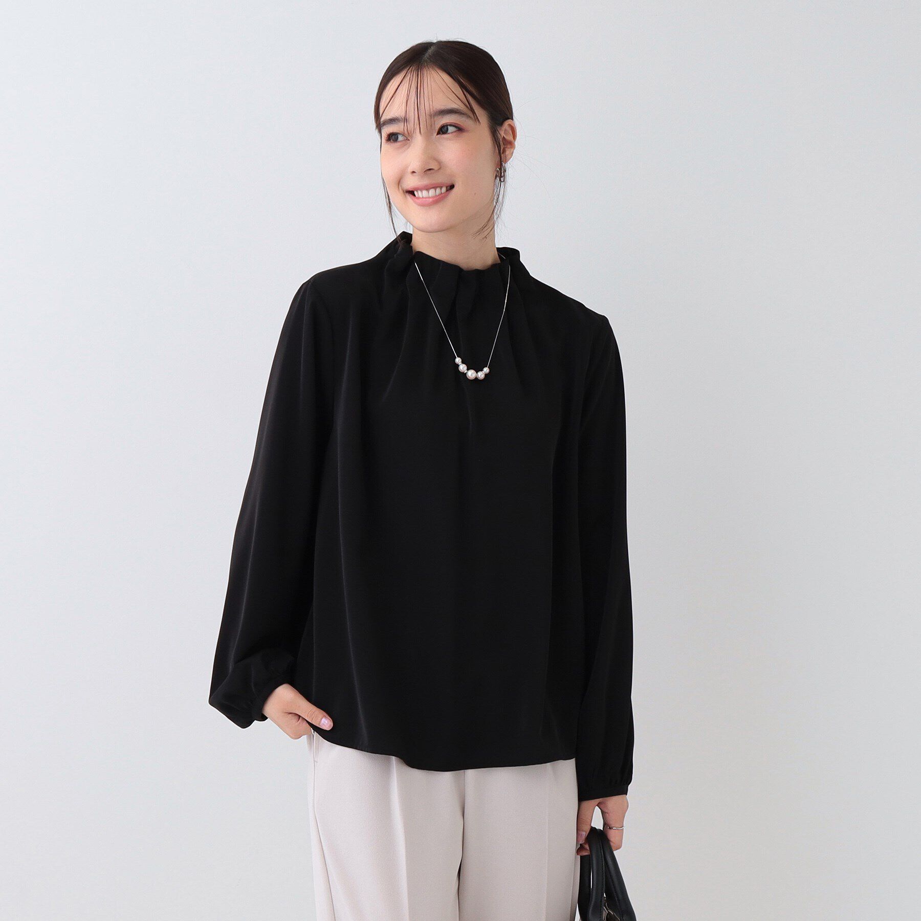 SHOO･LA･RUE「【S-3L/洗える/セレモニー】さらり軽やか フリルスタンドカラーブラウス」|シャツ・ブラウス|