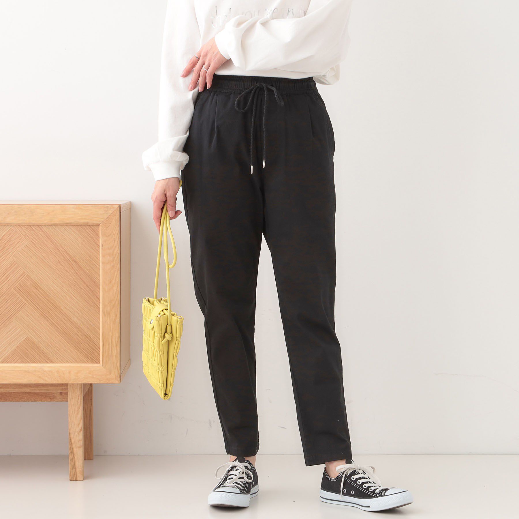 SHOO･LA･RUE「【洗える/美脚シルエット】綿ストレッチイージーテーパードパンツ」|その他|ブラック(019)