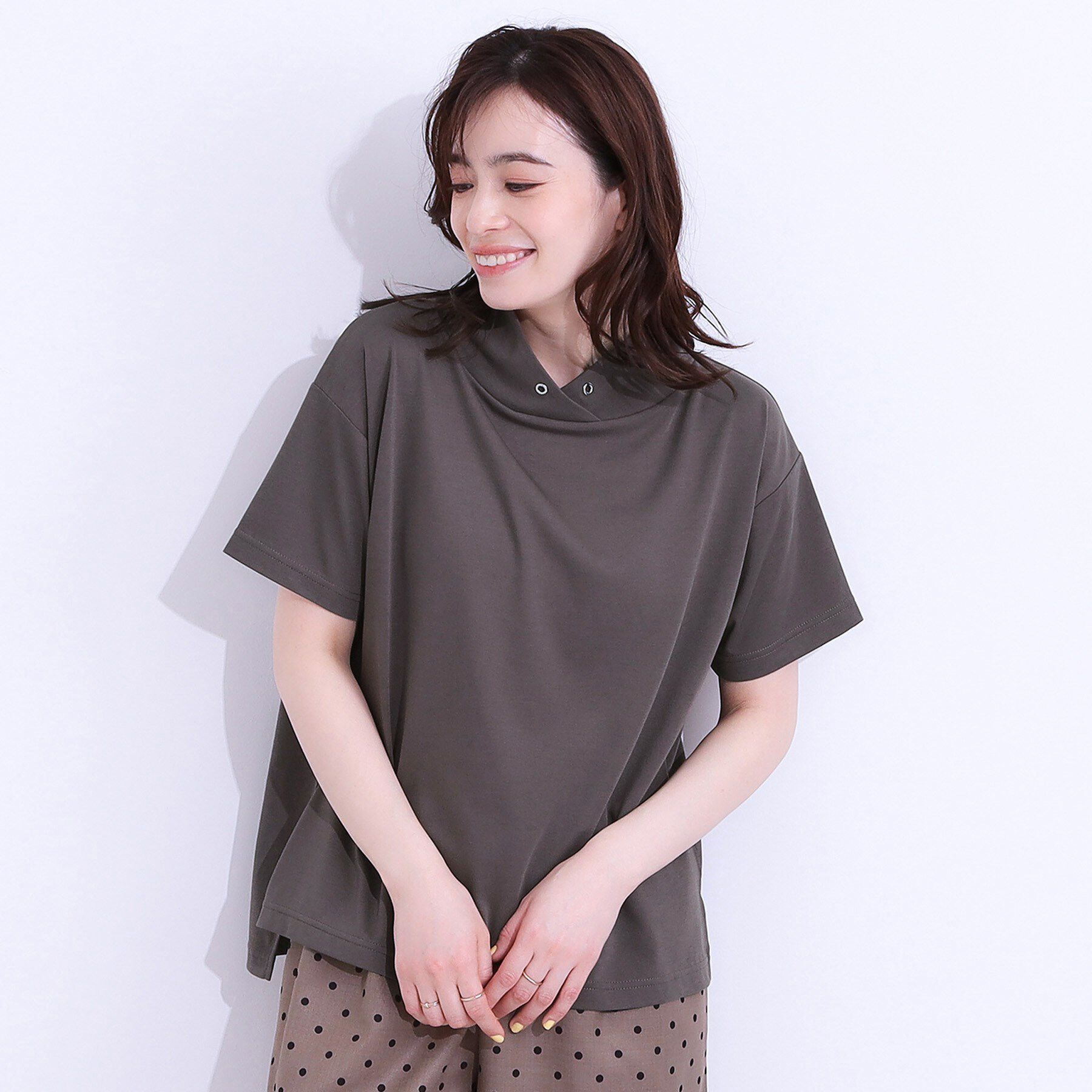 SHOO･LA･RUE「【高レビュー/ひんやり/UV】アウトスタイルもサマになる さらさら抜け襟Tシャツ」|Tシャツ・カットソー|