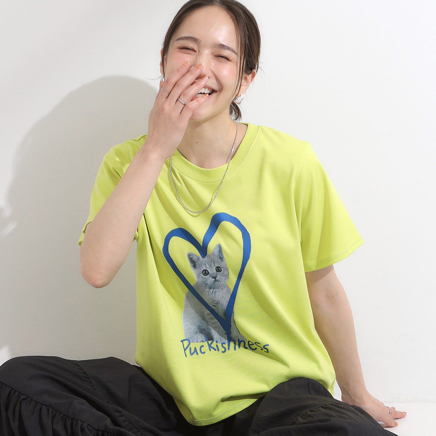 SHOO･LA･RUE「【S-LL/ひんやり/汗ジミ軽減/UVカット】グラフィックアソートTシャツ」|Tシャツ・カットソー|イエロー(131)