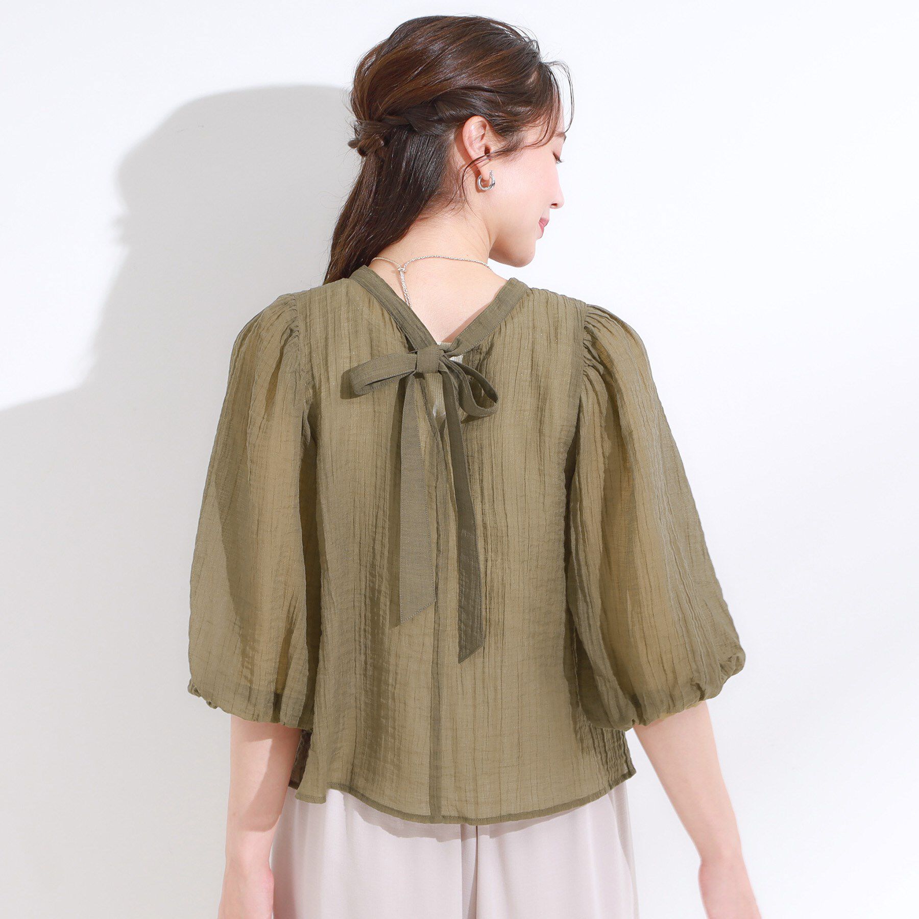 SHOO･LA･RUE「【S-LL/前後2WAY】バルーンスリーブが華やか こなれ見えシアーブラウス」|シャツ・ブラウス|