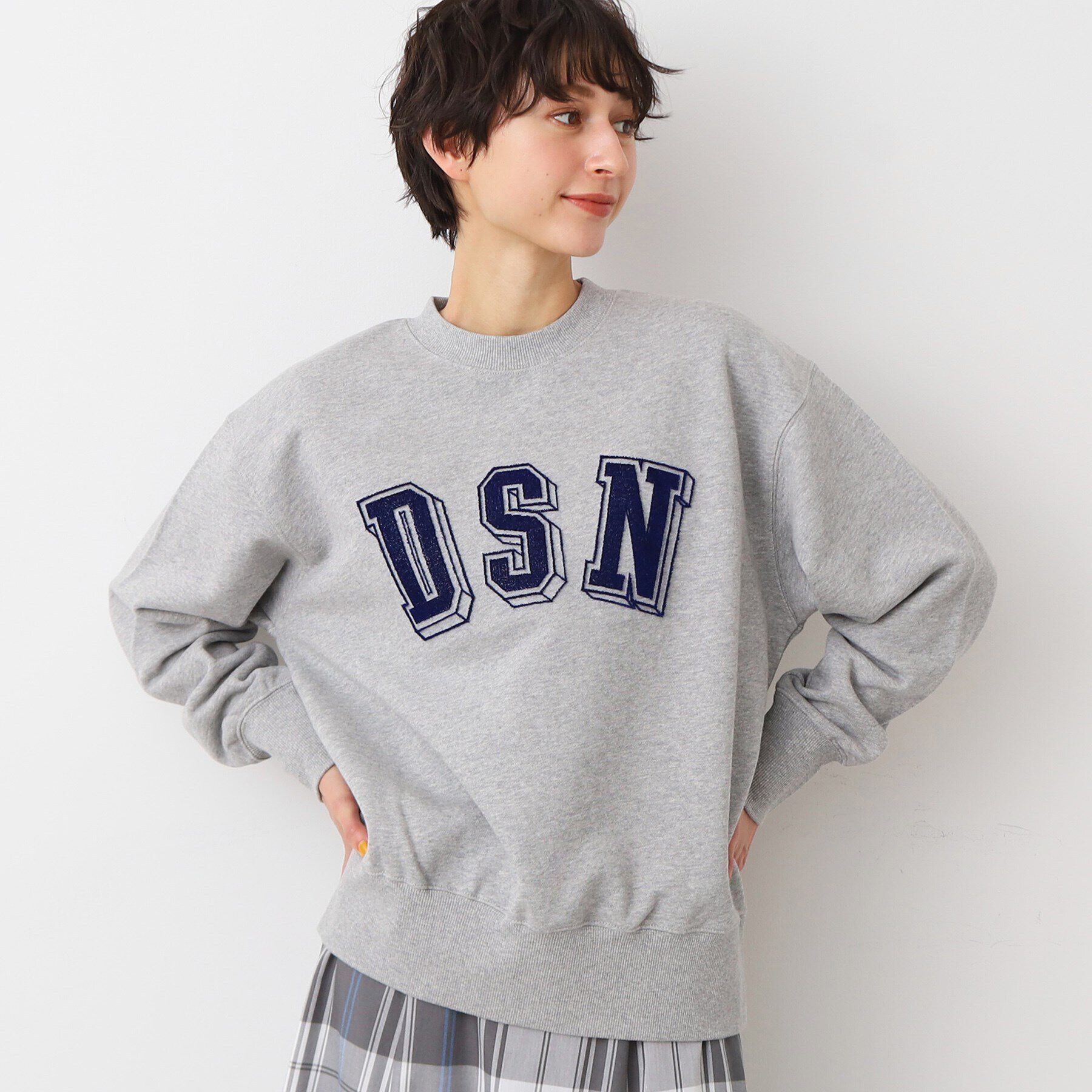 Dessin「【ユニセックス・洗える・セットアップ可能】タフティングロゴスウェット」|パーカー|