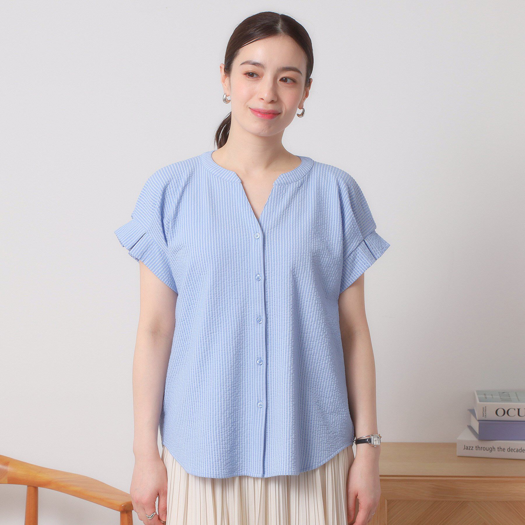 ITS&rsquo;DEMO「【洗濯機OK／洗濯後しわになりにくい】カットサッカー袖タックプルオーバー」|シャツ・ブラウス|