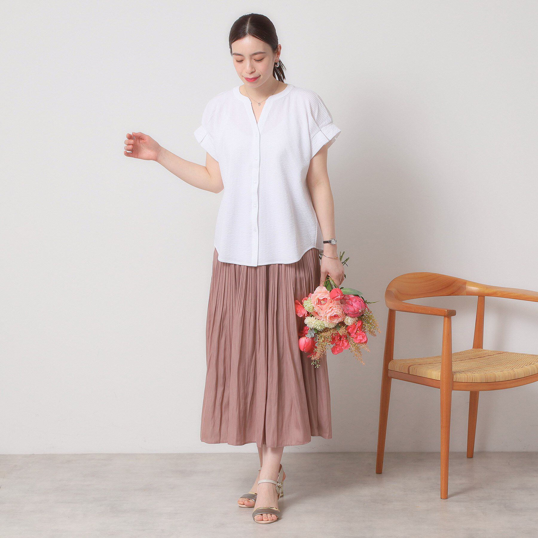 ITS&rsquo;DEMO「【洗濯機OK／洗濯後しわになりにくい】カットサッカー袖タックプルオーバー」|シャツ・ブラウス|