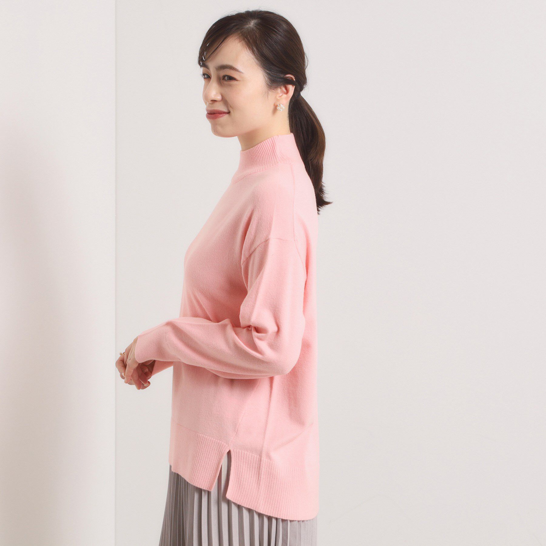 ITS&rsquo;DEMO「【静電気防止／手洗い可】クリーミータッチハイネックニット」|ニット・セーター|