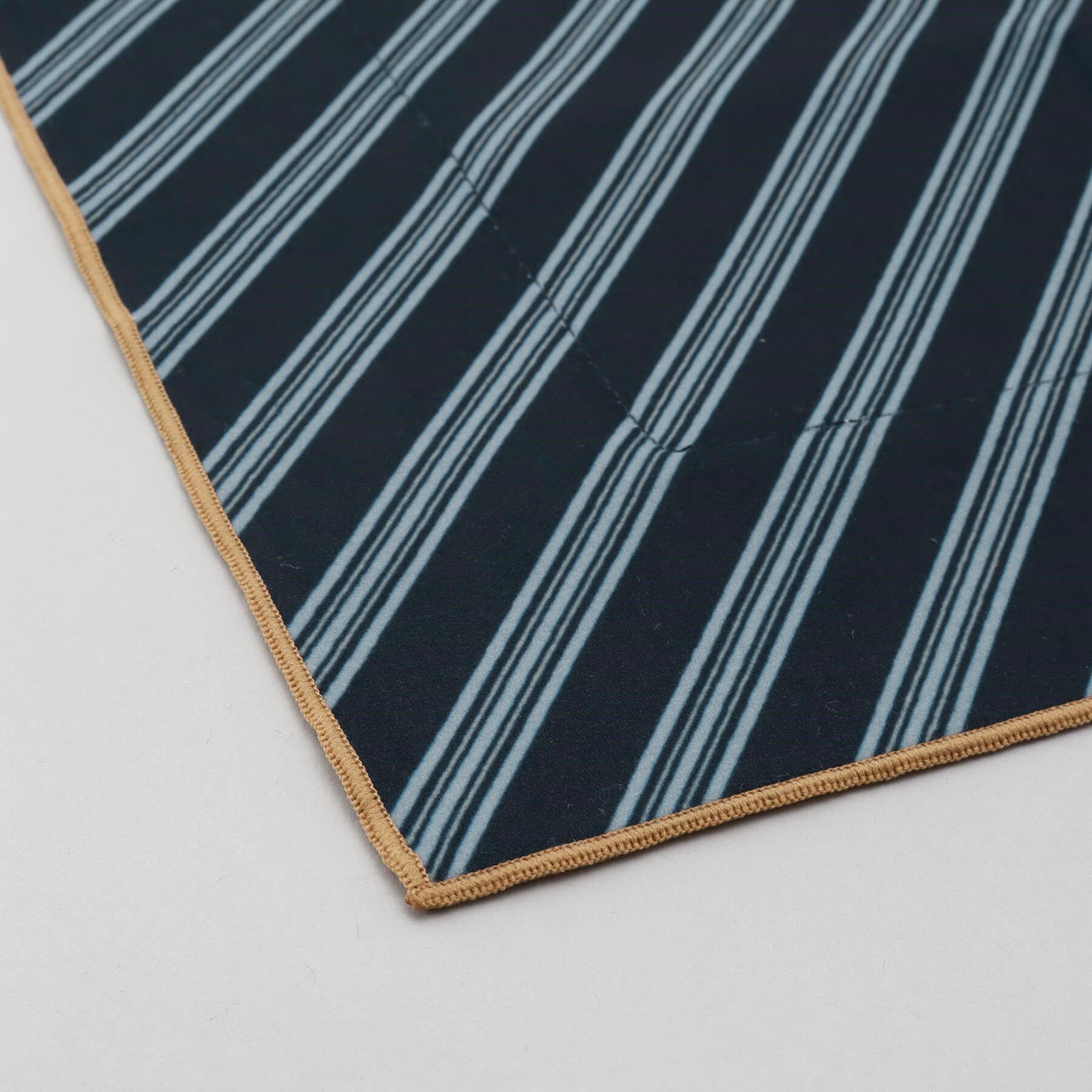 212 KITCHEN STORE「ポワブル ハンドル付くっつく保冷クロス NB」|食器・キッチングッズ|