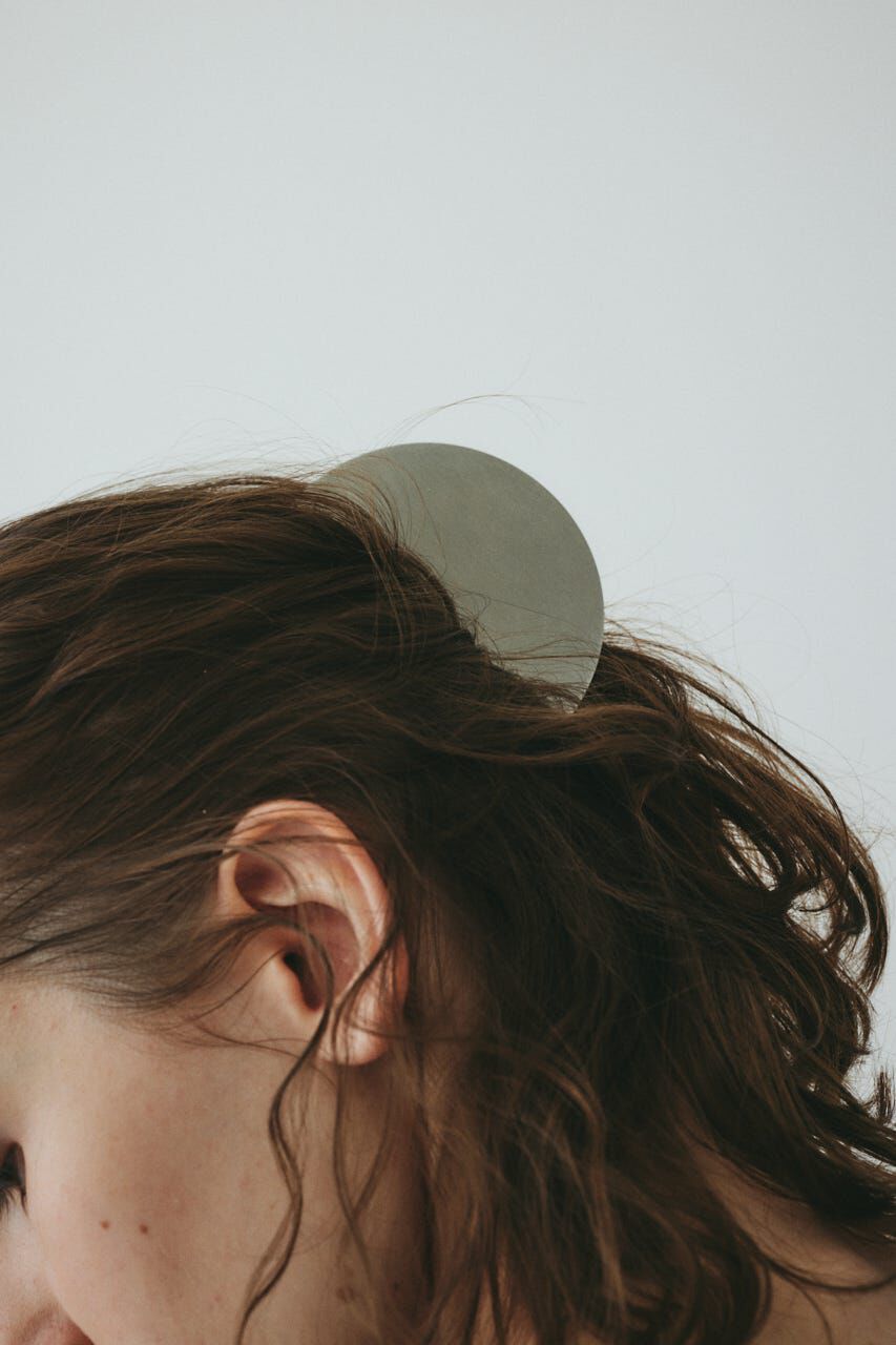 HeRIN.CYE「［予約］Half moon hair clip」|その他|