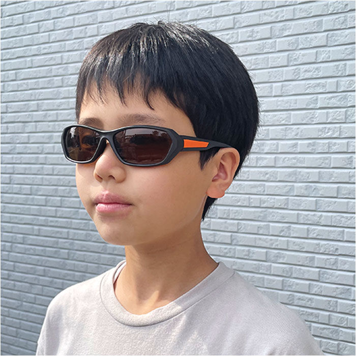 BACKYARD FAMILY「冒険王 サングラス 偏光 ジュニア 通販 メガネ めがね 眼鏡 調光サングラス カラーレンズ」|その他|