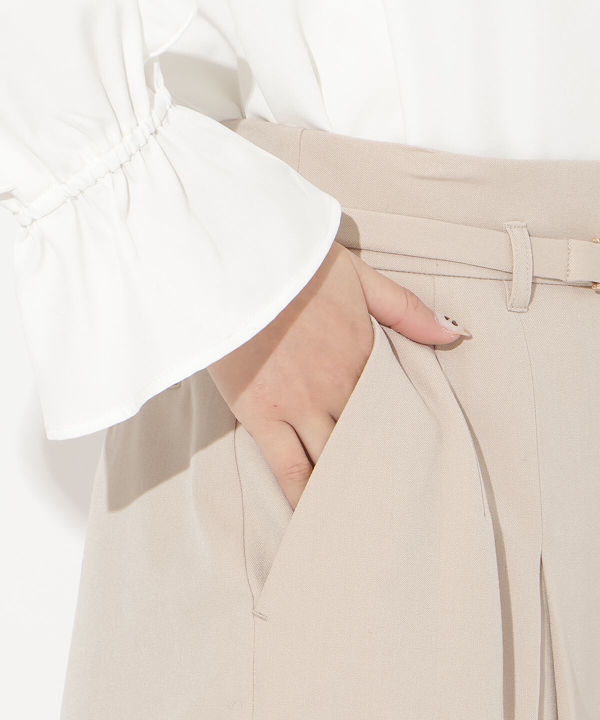 アンドクチュール「ハイウエストタックワイドパンツ」|その他|