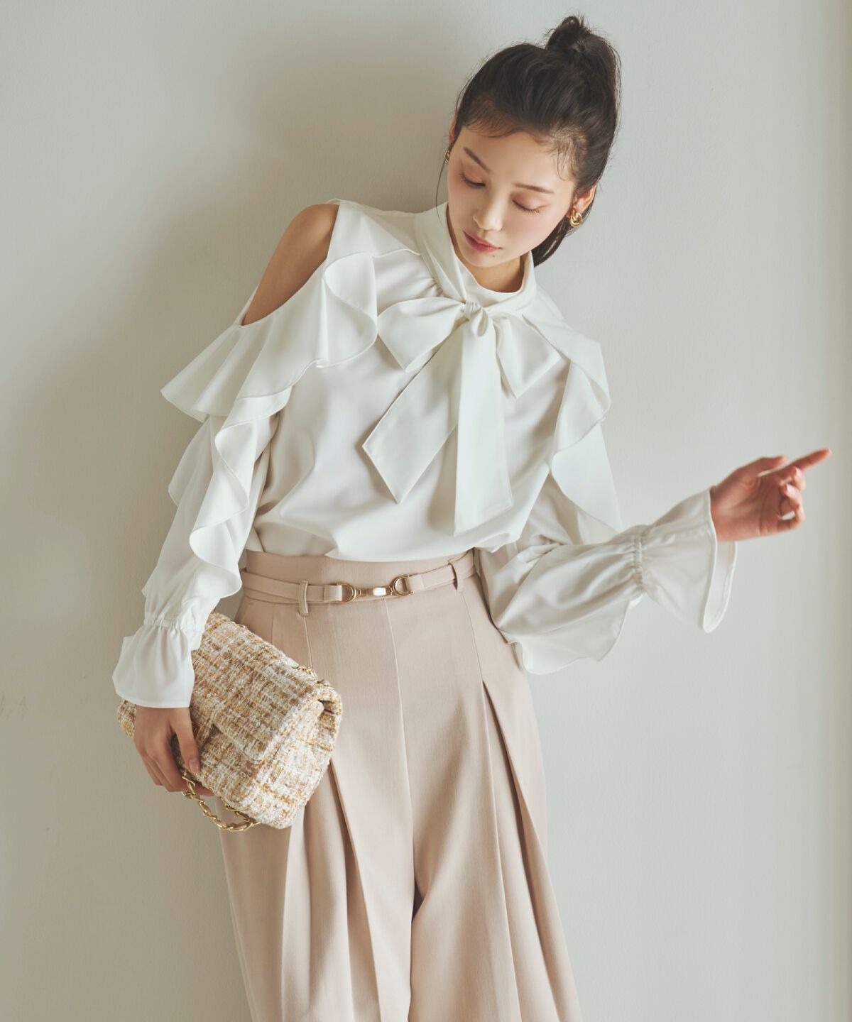 アンドクチュール「ハイウエストタックワイドパンツ」|その他|