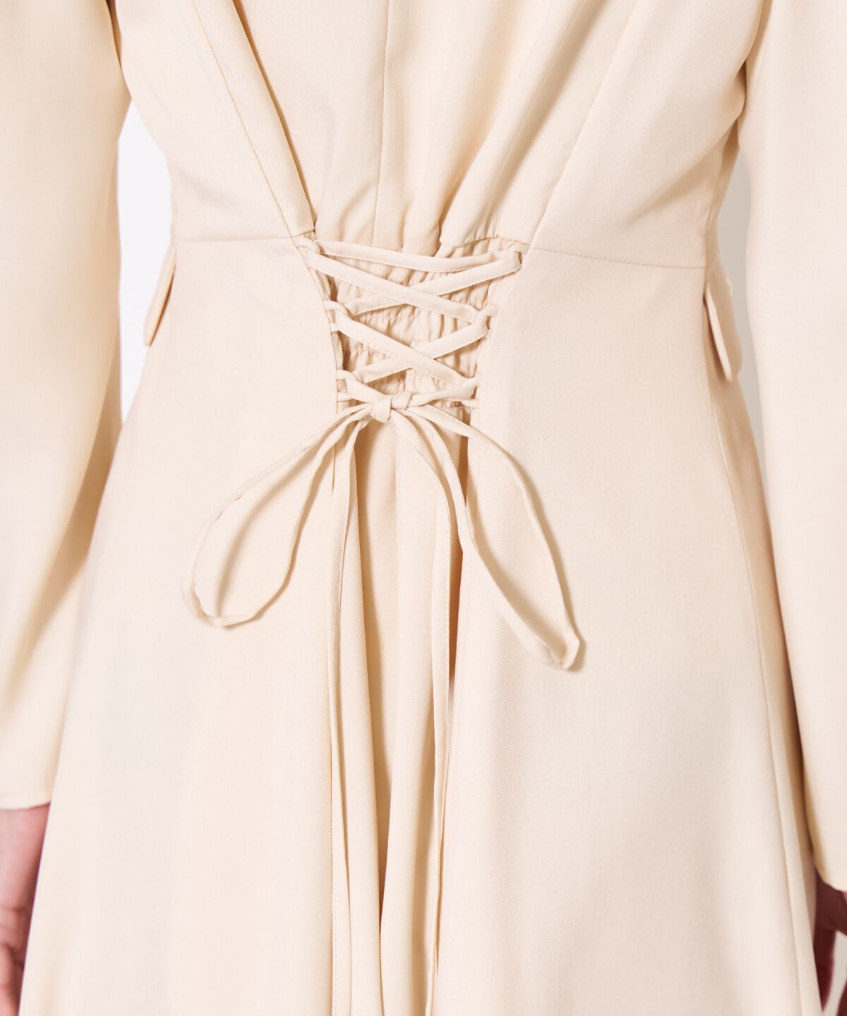 アンドクチュール「Vネックパフスリーブワンピース」|ワンピース|