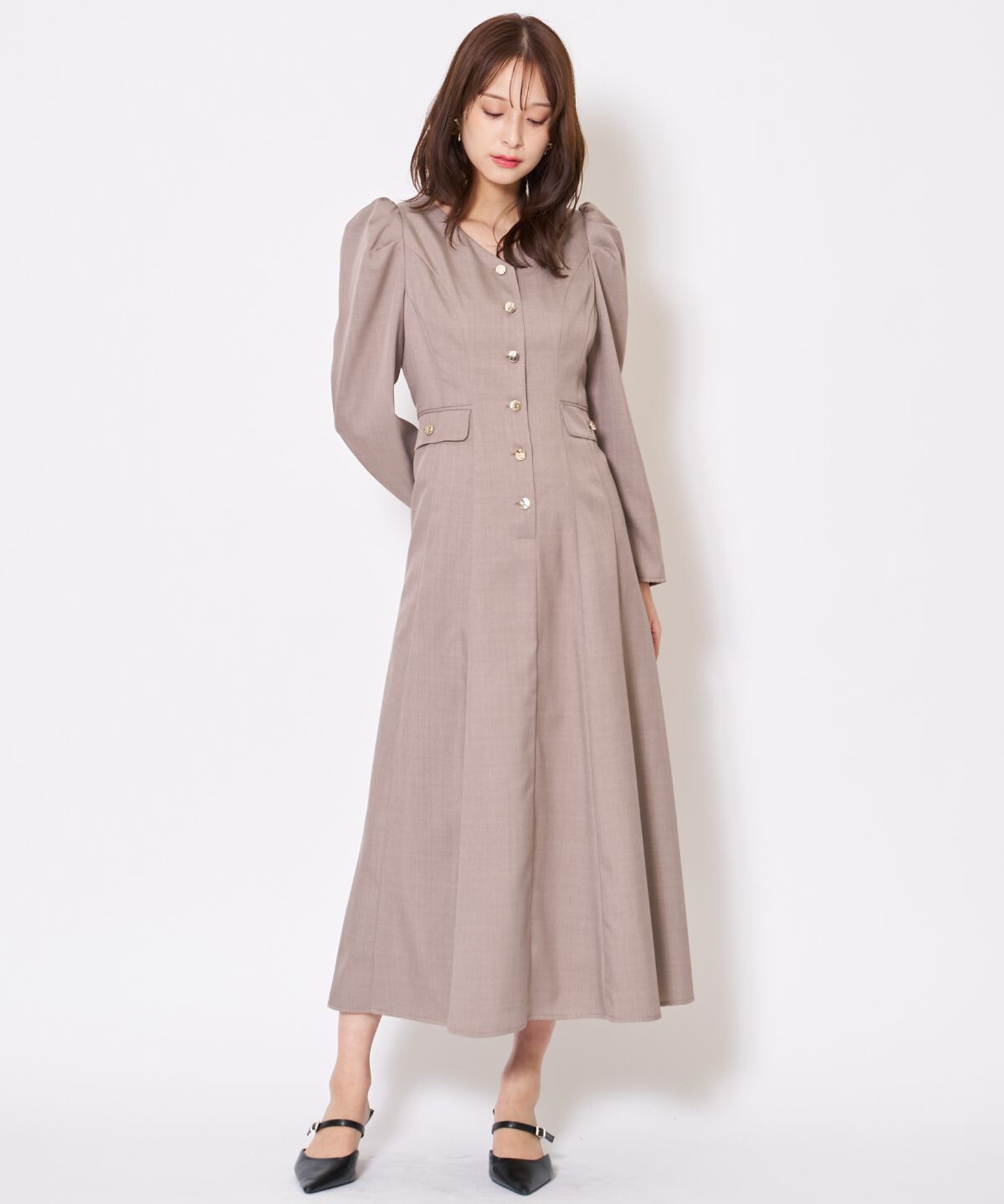 アンドクチュール「Vネックパフスリーブワンピース」|ワンピース|