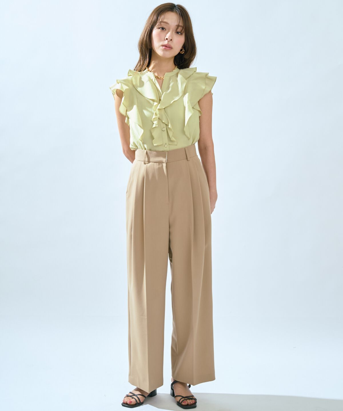 アンドクチュール「フレンチスリーブラッフルブラウス」|シャツ・ブラウス|