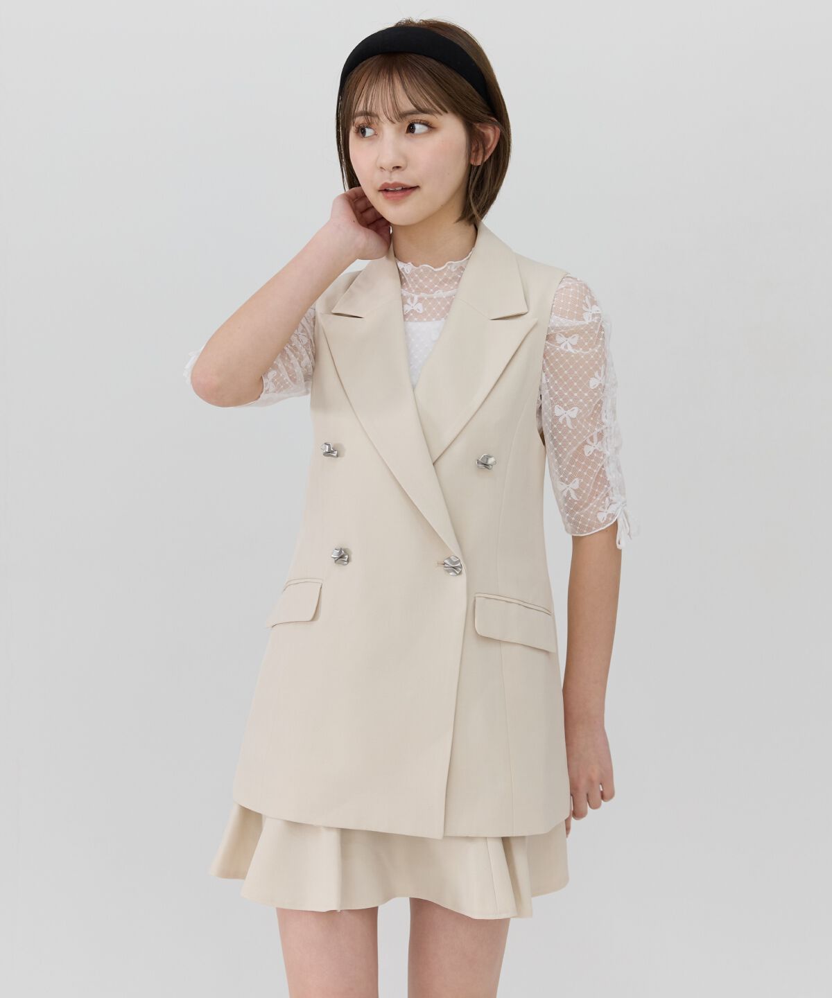 REDYAZEL「バックオープンベスト&times;フレアミニスカートセットアップ」|ワンピース|ベージュ