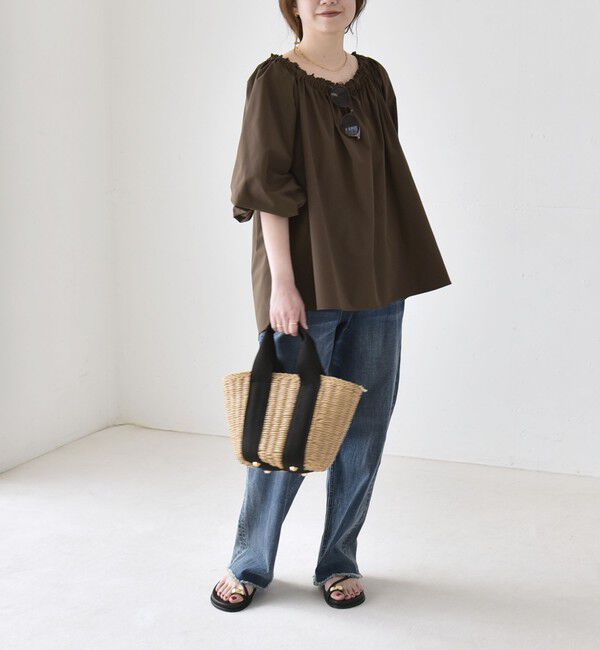 quaranciel「《予約》quaranciel:〈接触冷感/UVカット/撥水加工〉ギャザー オフショル ラッシュガード ブラウス」|シャツ・ブラウス|