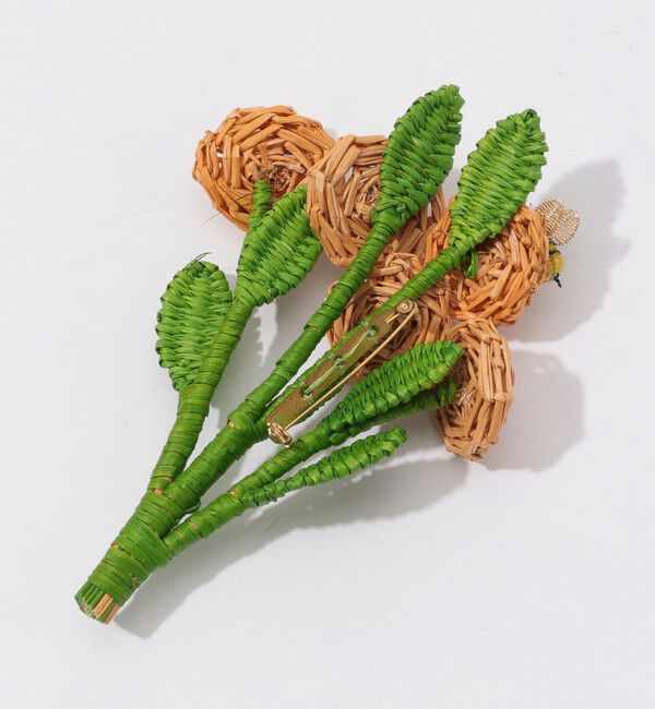 TOMORROWLAND GOODS「Mercedes Salazar Roses&Bee ブローチ」|ブローチ・コサージュ|