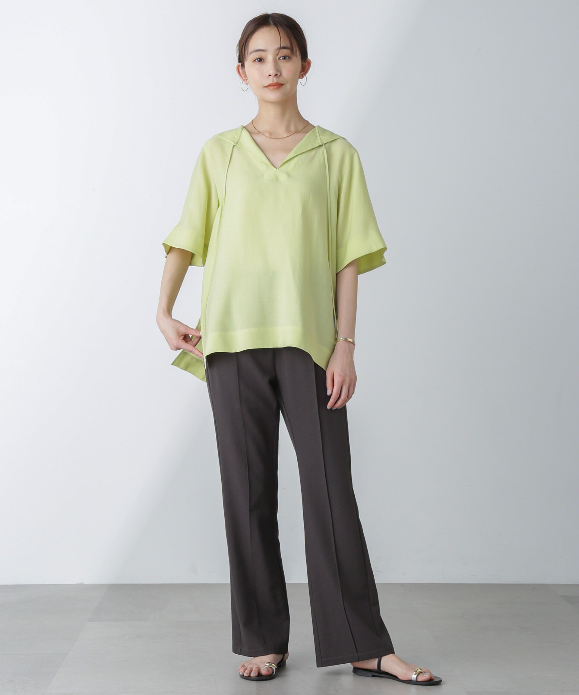 nano･universe「バックスリットトラックパンツ」|チノ|