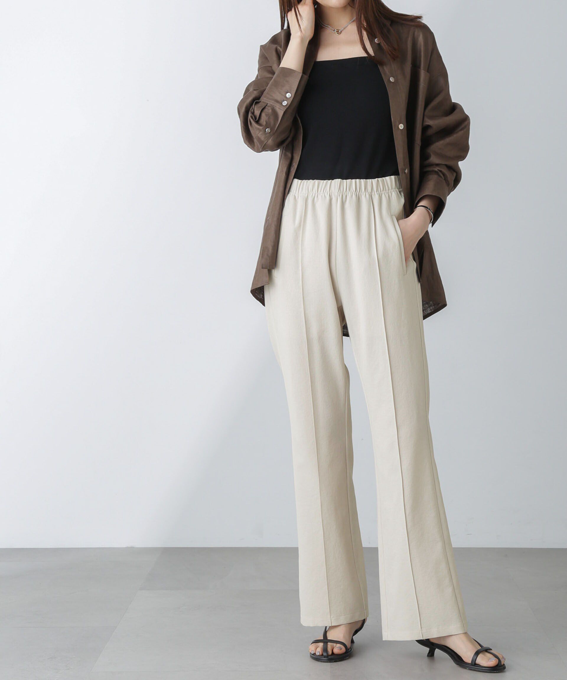 nano･universe「バックスリットトラックパンツ」|チノ|