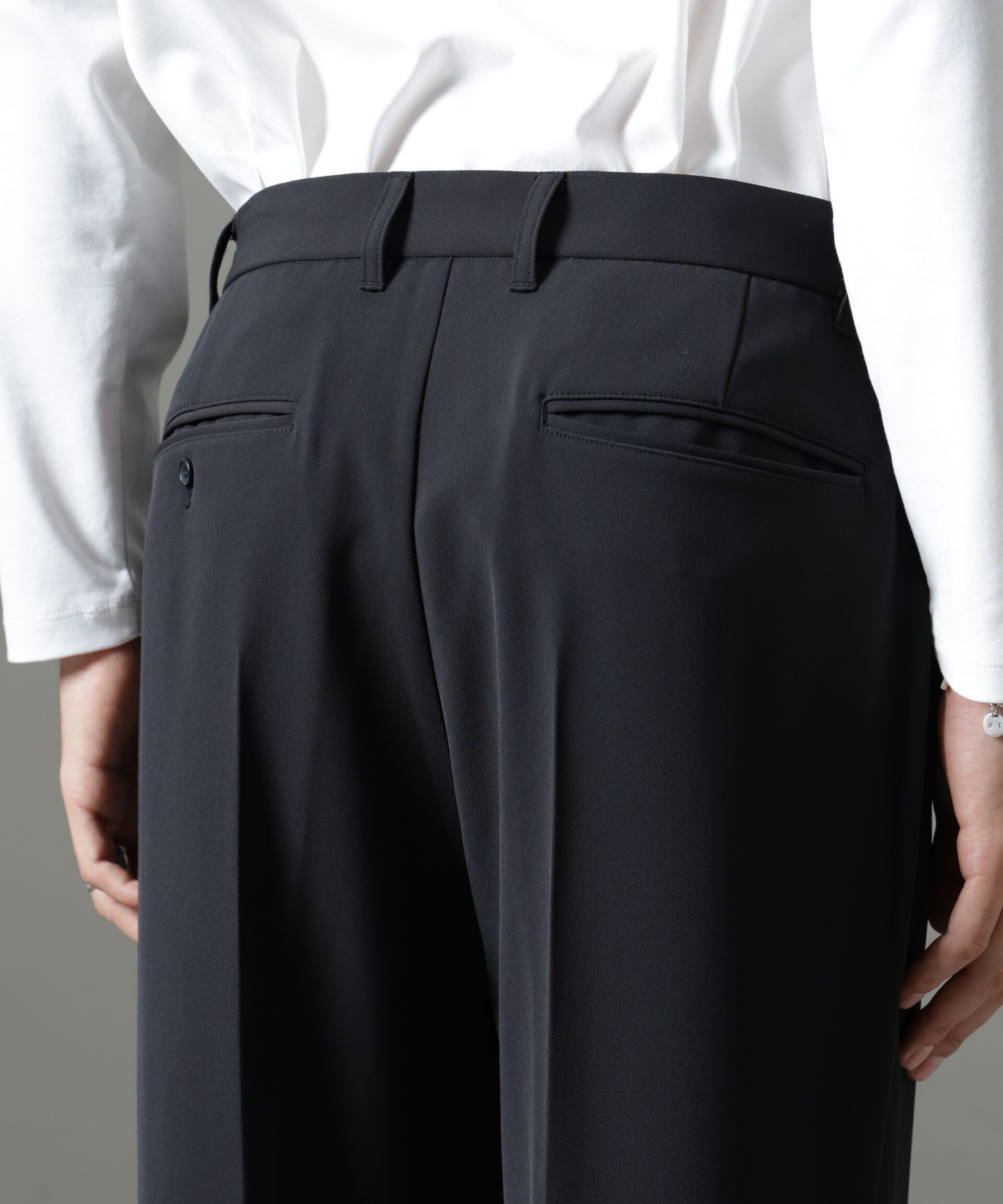 nano･universe「ドレープ ストレートスラックス(セットアップ可)」|チノ|