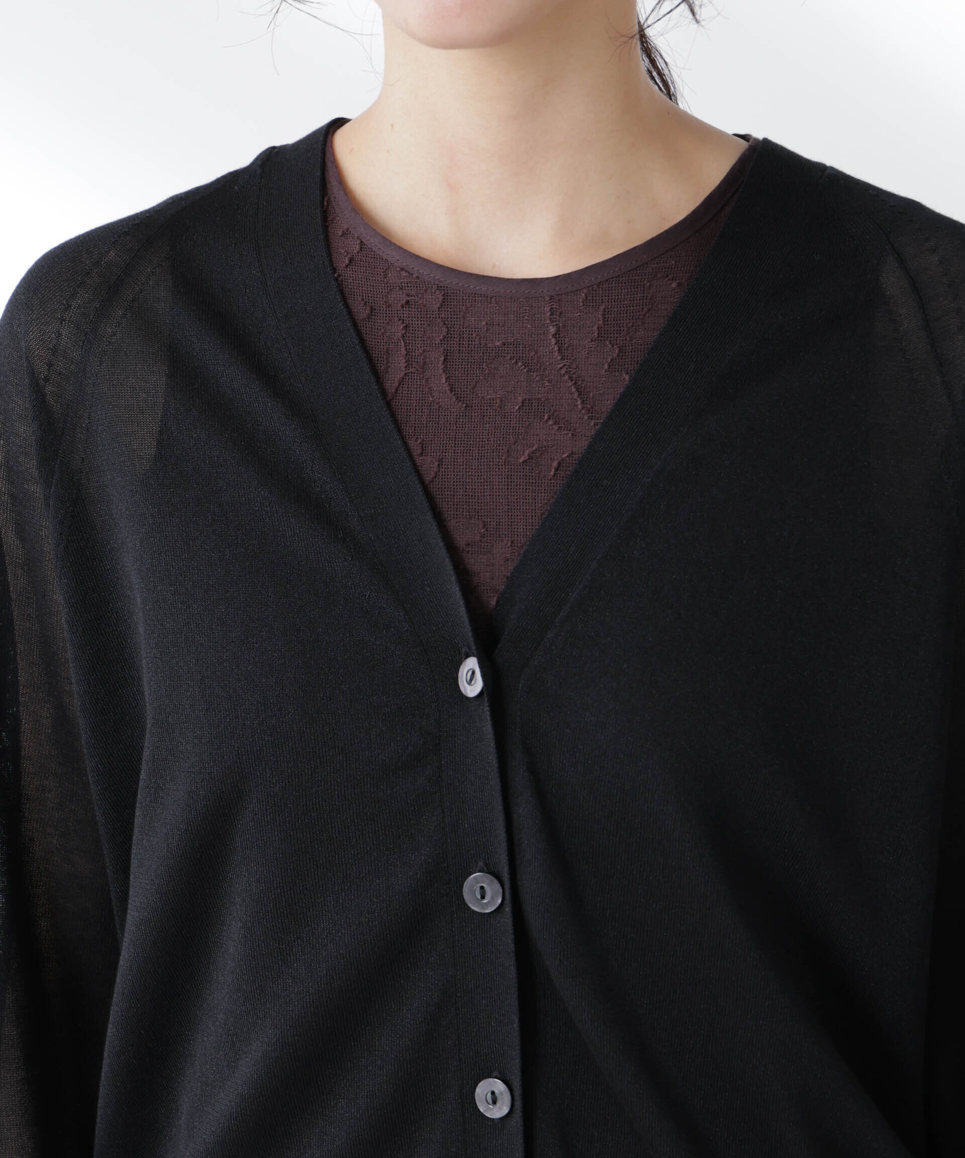 nano･universe「コットンスパークシアーＶネックカーディガン」|ニット・セーター|