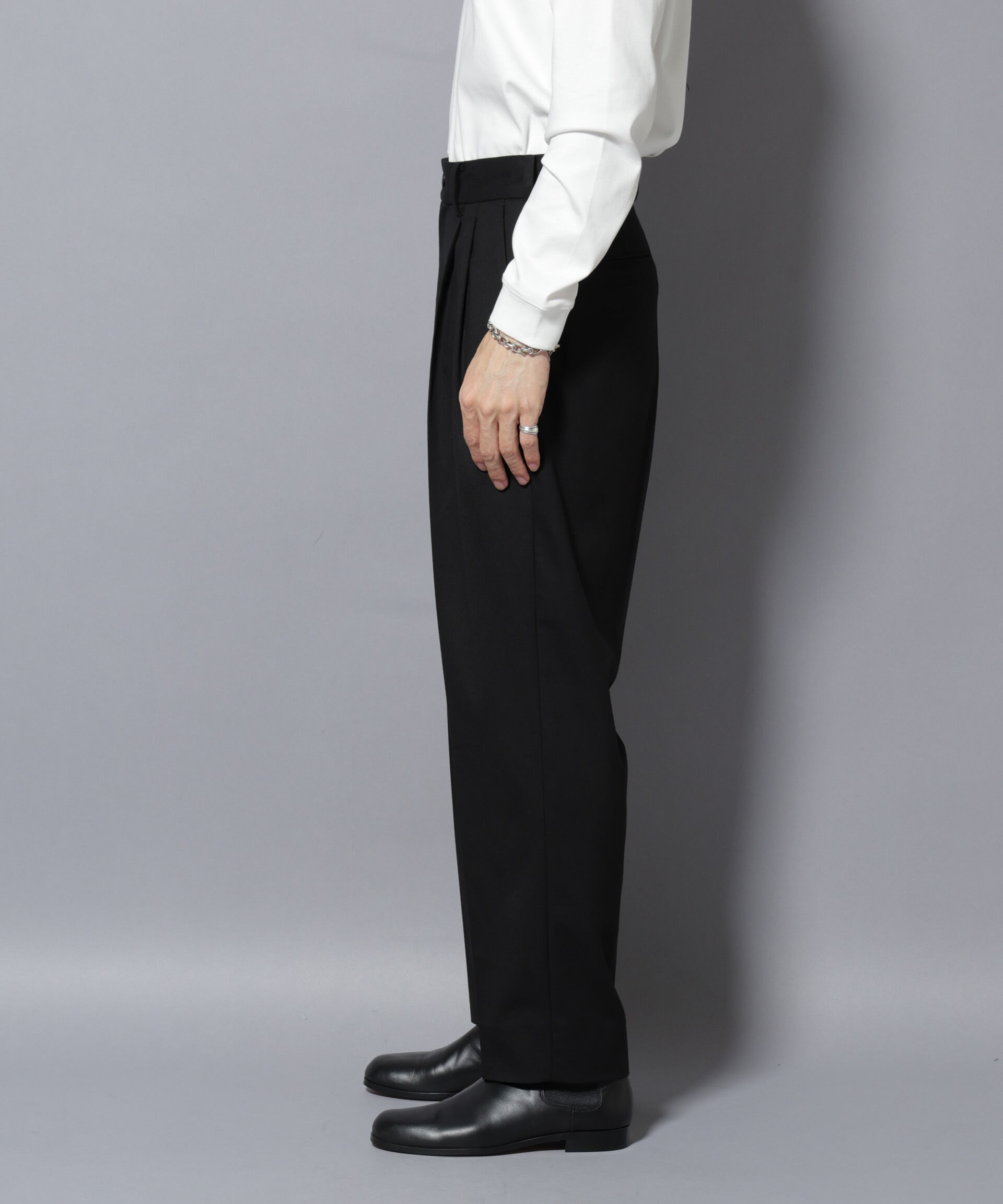 nano･universe「微起毛ワイド2タックテーパードパンツ」|チノ|