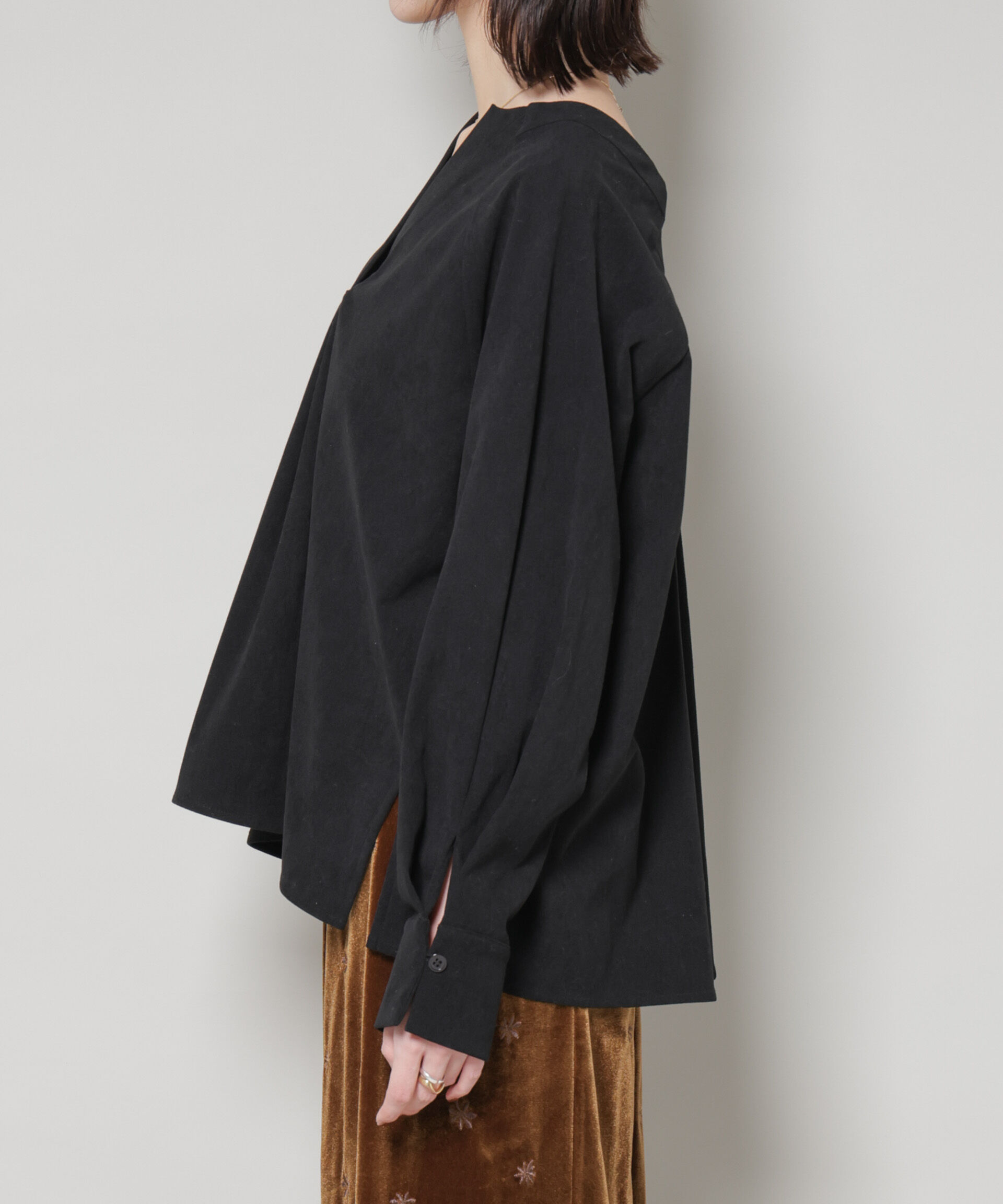 nano･universe「ストレッチ起毛スキッパープルオーバーブラウス(セットアップ可)」|シャツ・ブラウス|