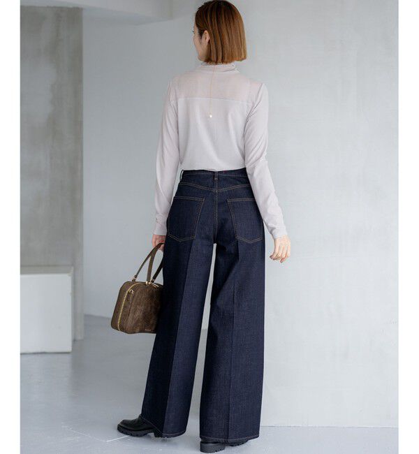 23区「【FUDGE掲載/滝沢眞規子さん着用/RED CARD TOKYO&times;23区】 センタープレス デニム ワイド パンツ」|デニム|