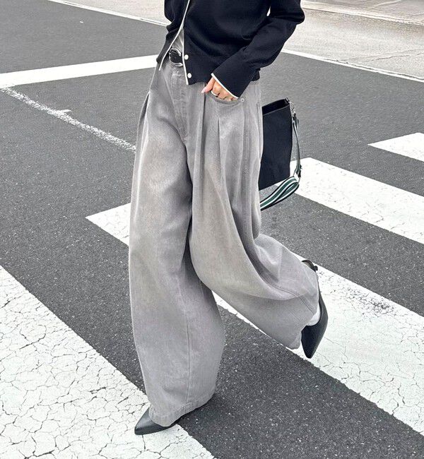 fredy emue「ライトオンスタックデニムパンツ」|デニム|ライトグレー