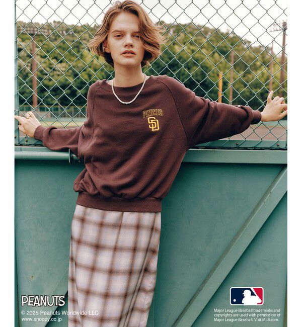 Rope&rsquo;Picnic「【PEANUTS&times;MLB COLLECTION by ROPE' PICNIC】オフショルスウェット」|スウェット・ジャージ|