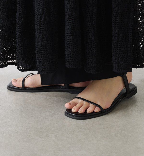  「【PAPILLONNER/パピヨネ】フラットスクエアサンダル」|サンダル|