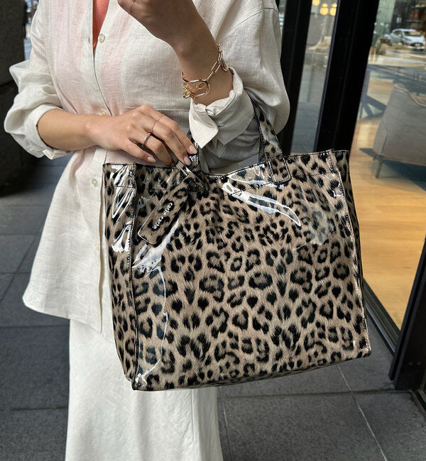  「【新色追加】【WEB限定】 ソフトエナメルショッパーバッグ」|トートバッグ|ベージュその他1