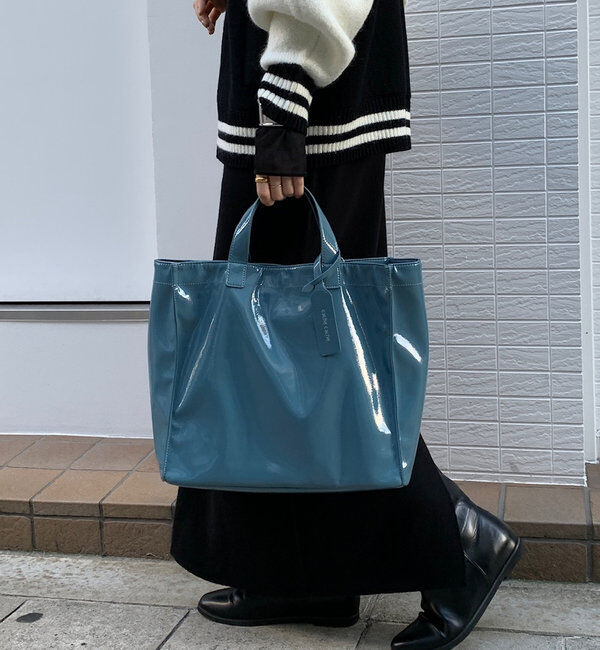  「【新色追加】【WEB限定】 ソフトエナメルショッパーバッグ」|トートバッグ|スカイブルー