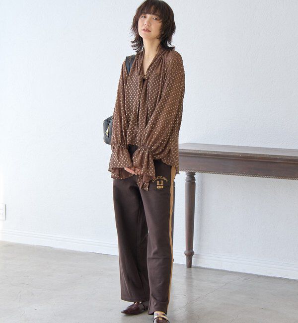  「【上品に華やぐ】フォイルドットボウタイブラウス」|シャツ・ブラウス|