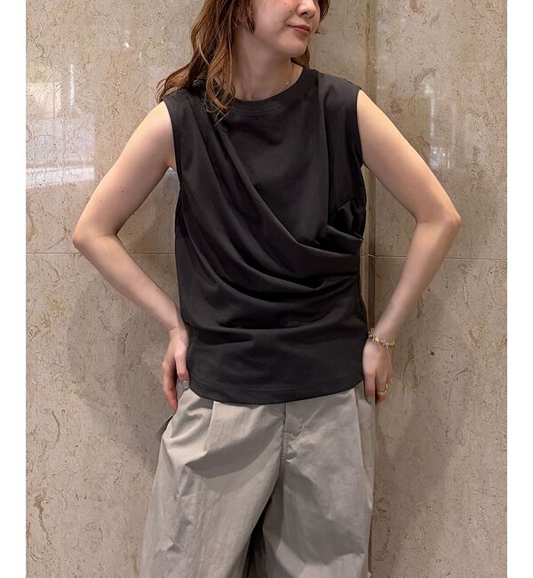 Rouge vif「【接触冷感】【UVカット】【一部店舗限定】ドレープギャザーノースリーブカットソー」|Tシャツ・カットソー|