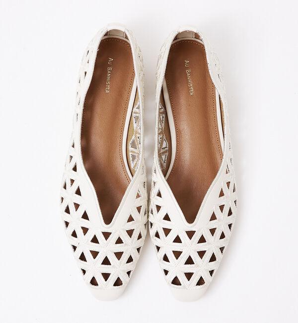 AU BANNISTER「【40周年】【Vibram/ヴィブラムソール】フラットパンプス」|パンプス|