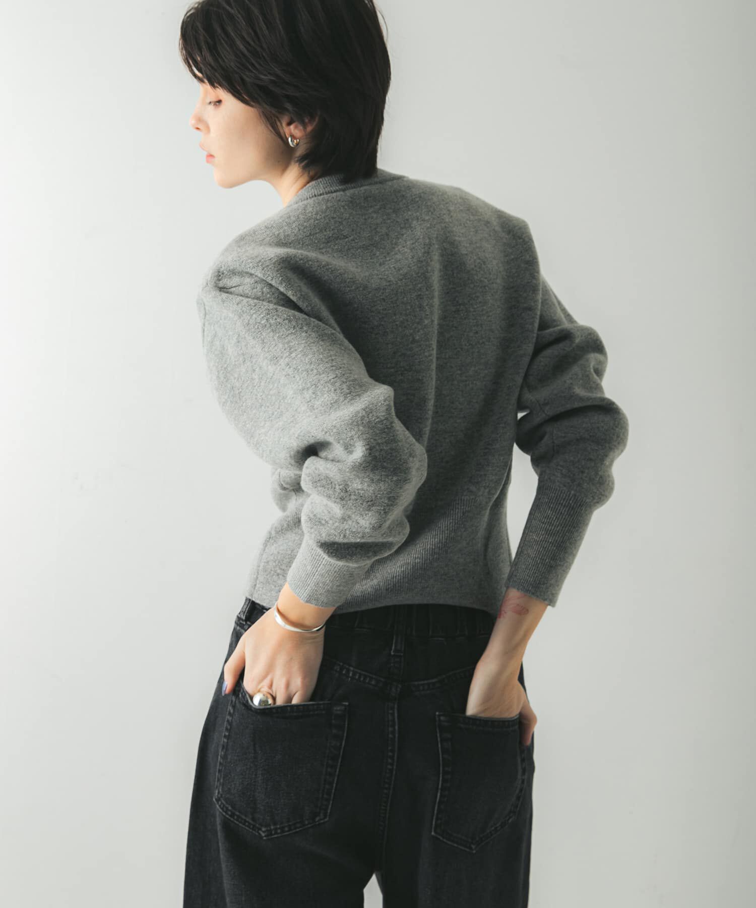 URBAN RESEARCH「ウールカシミヤショルダーパッドカーディガン」|カーディガン|