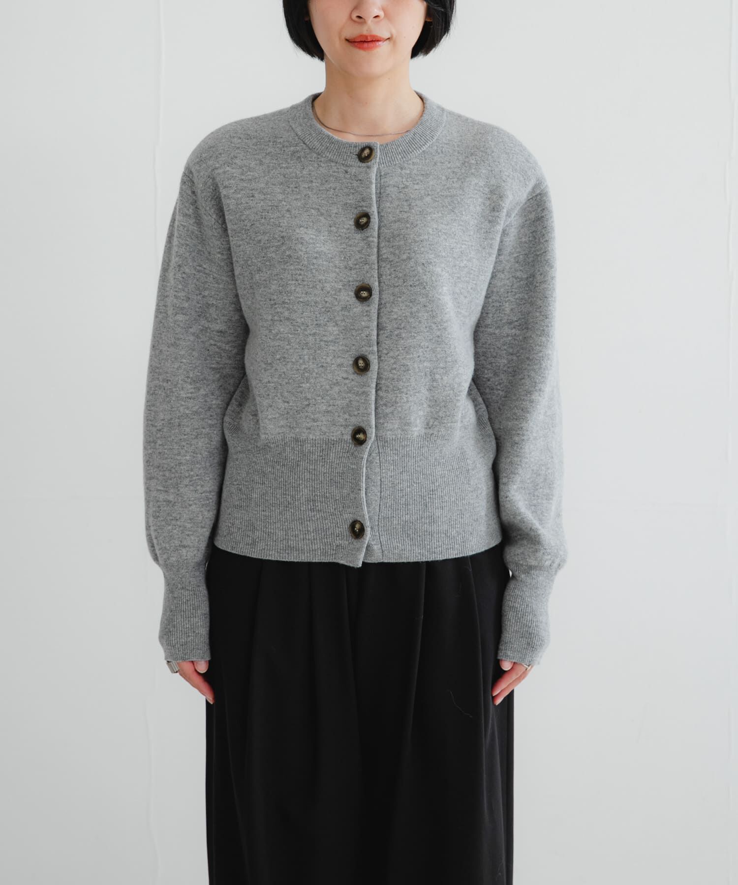 URBAN RESEARCH「ウールカシミヤショルダーパッドカーディガン」|カーディガン|
