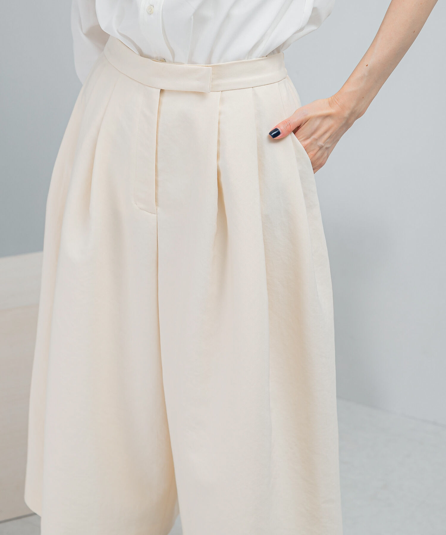 URBAN RESEARCH ROSSO「ダブルクロスフォルムタックパンツ」|その他|