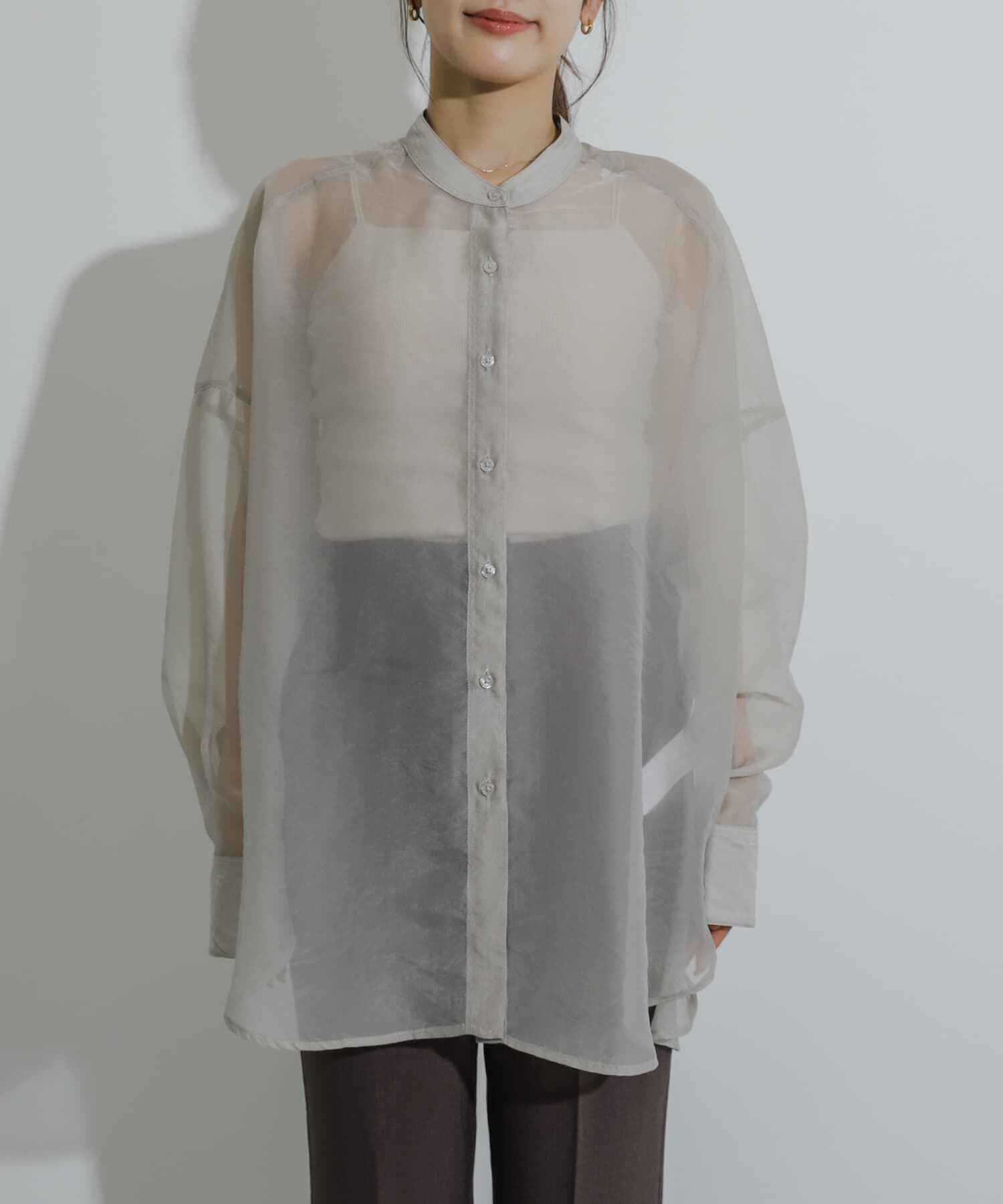 SENSE OF PLACE by URBAN RESEARCH「『一部WEB限定カラー』シアーシャンブレーシャツ」|シャツ・ブラウス|