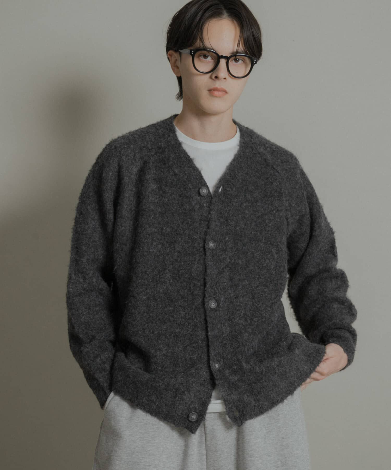 SENSE OF PLACE by URBAN RESEARCH「ブークレVネックカーディガン」|カーディガン|チャコールグレー