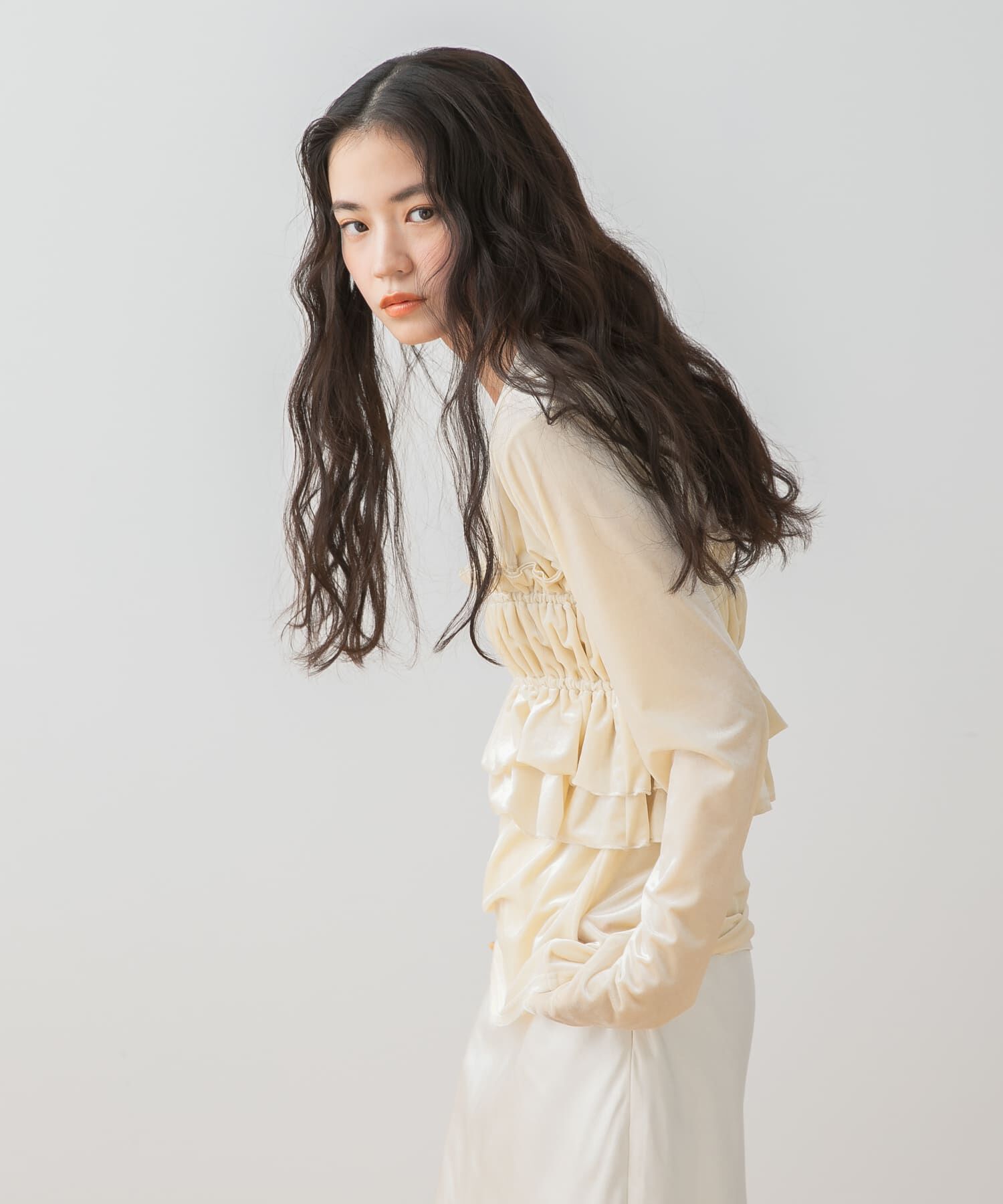 SENSE OF PLACE by URBAN RESEARCH「『洗濯可』フリルビスチェセットベロアトップ」|Tシャツ・カットソー|