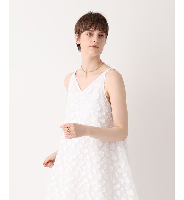 allureville「【ATELIER Line】カットジャカードＶネックワンピース」|ワンピース|オフホワイト