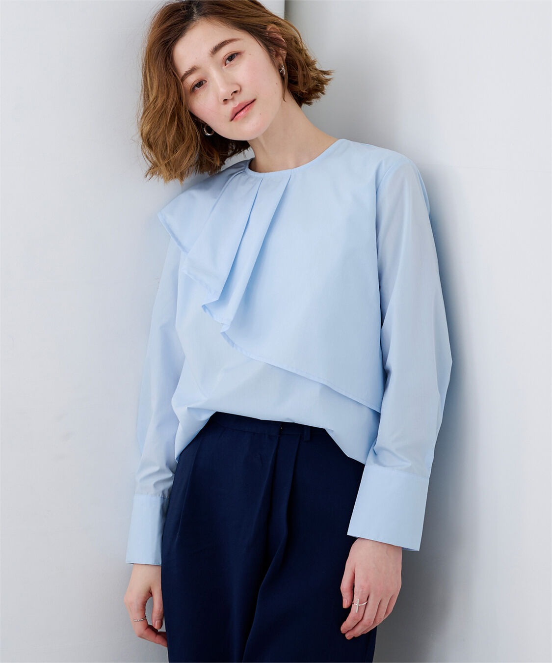 ur's「アシンメトリーラッフルデザインブラウス」|シャツ・ブラウス|ライトブルー