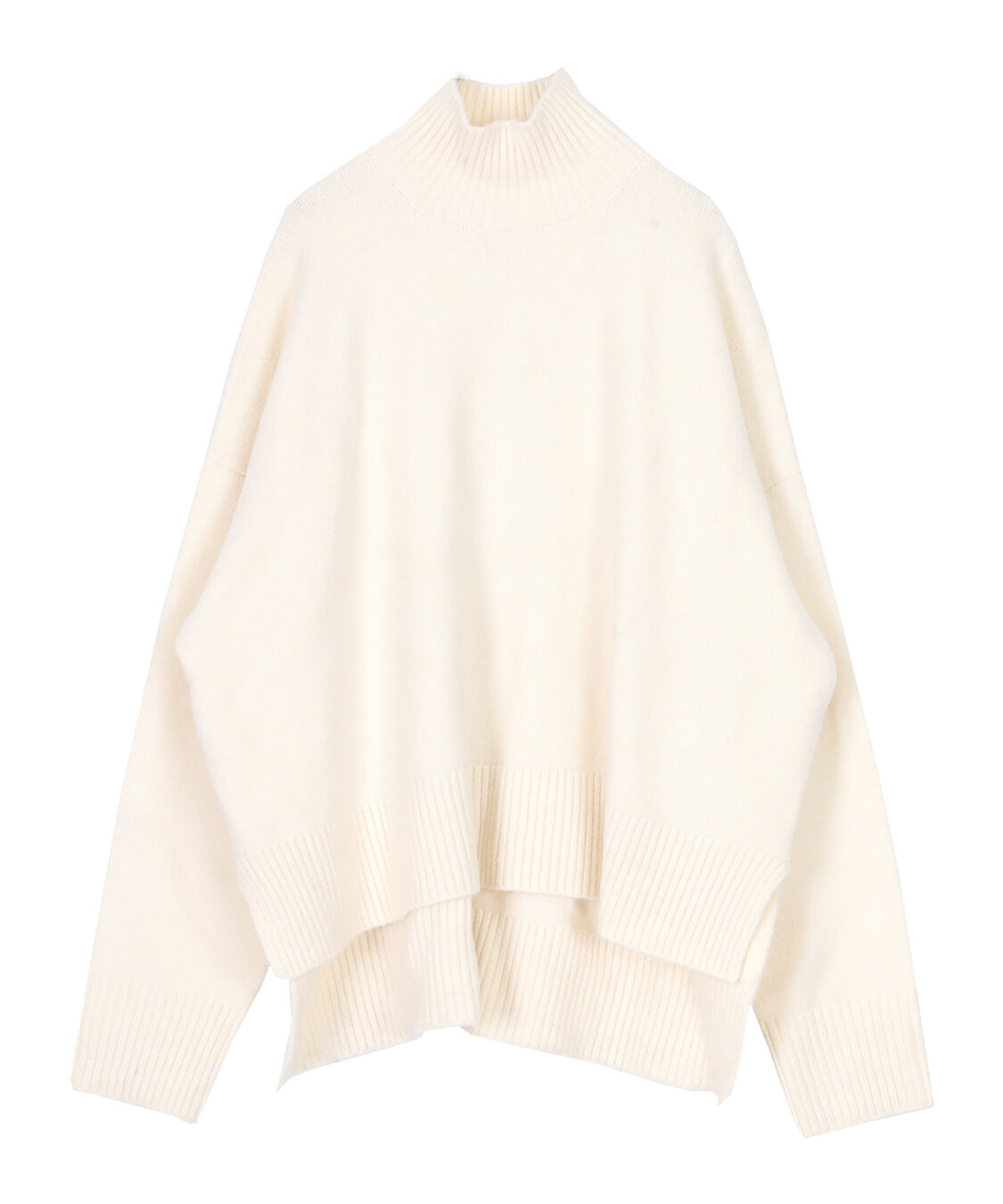 ur's「【星玲奈さんコラボアイテム】スフレタッチハイネックオーバーサイズニット」|ニット・セーター|