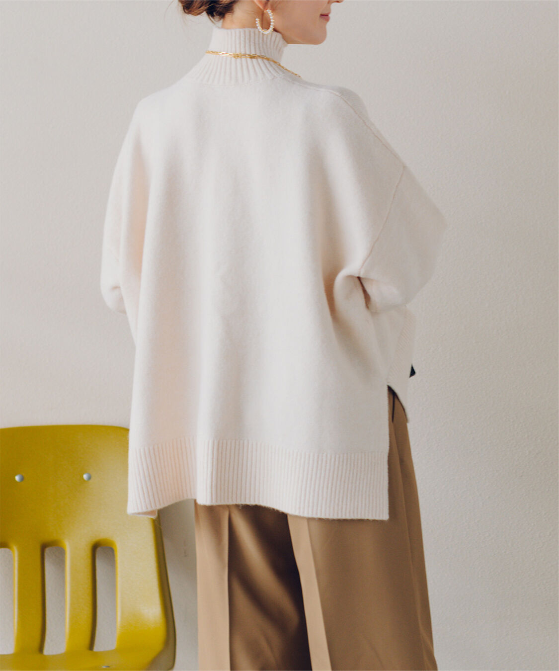 ur's「【星玲奈さんコラボアイテム】スフレタッチハイネックオーバーサイズニット」|ニット・セーター|