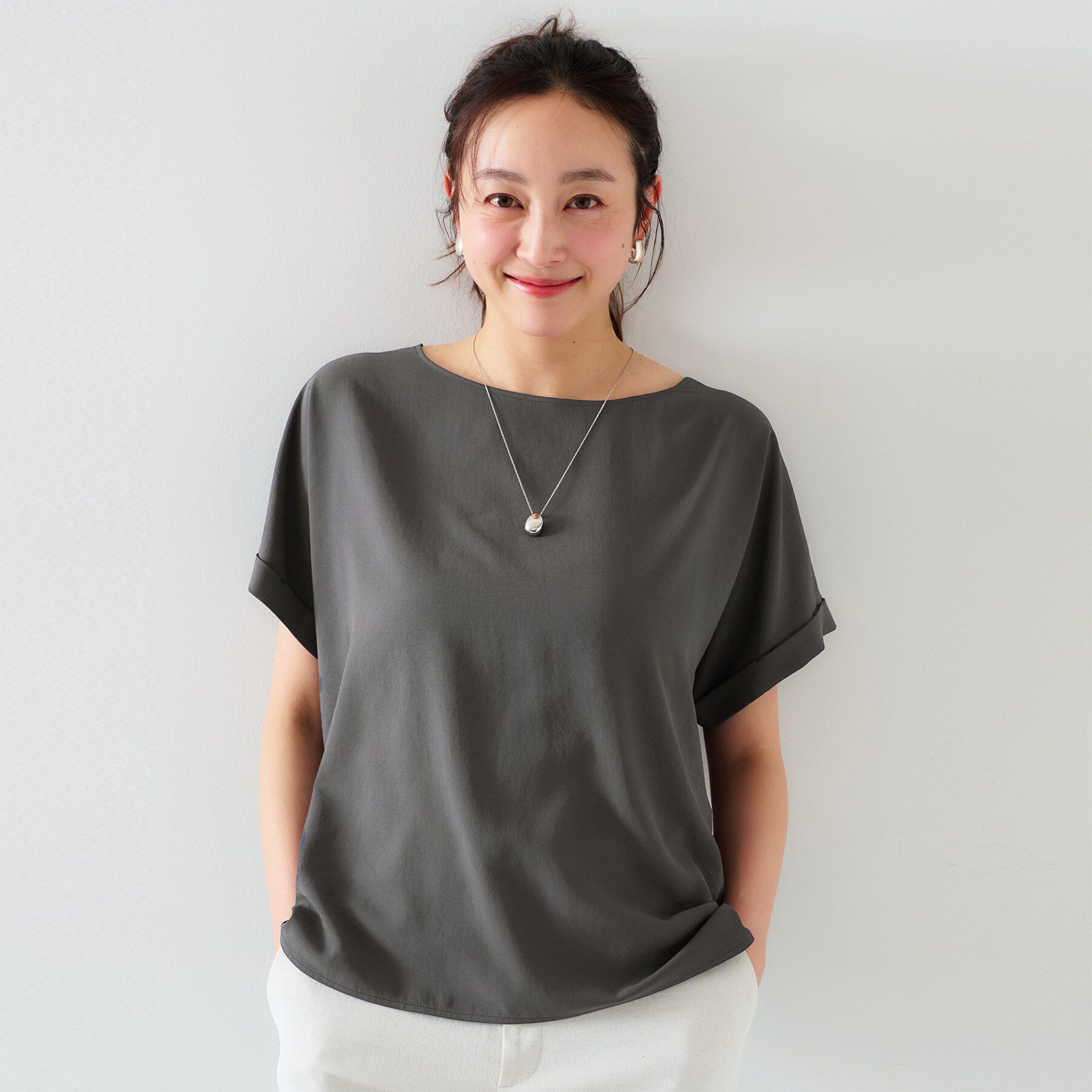 UNTITLED「【セットアップ可/接触冷感/イージーケア】リラクミスト　2WAYブラウス」|シャツ・ブラウス|