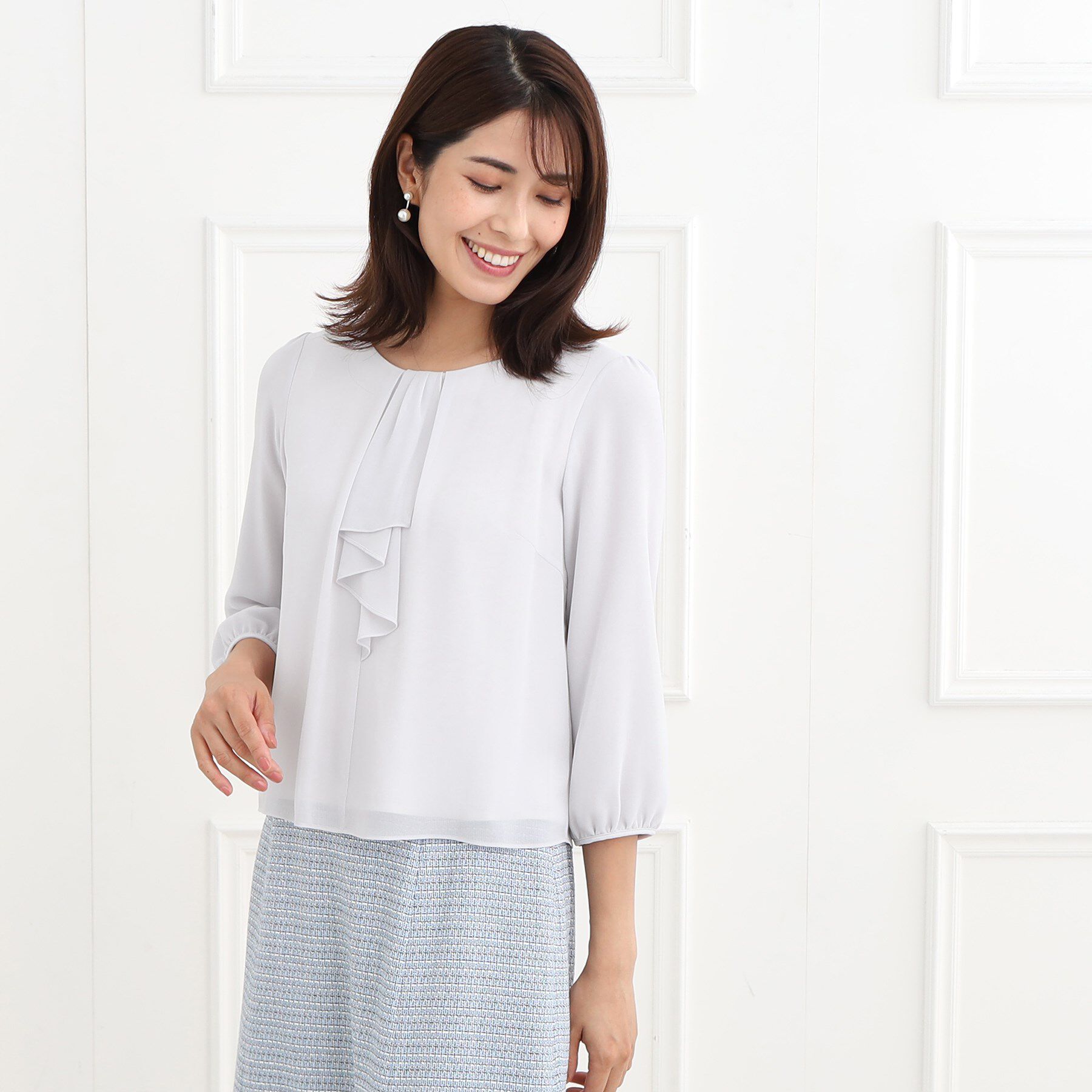 Reflect「【夏SALE／フォーマル/マシンウォッシュ可】フロントラッフルディティールブラウス」|シャツ・ブラウス|