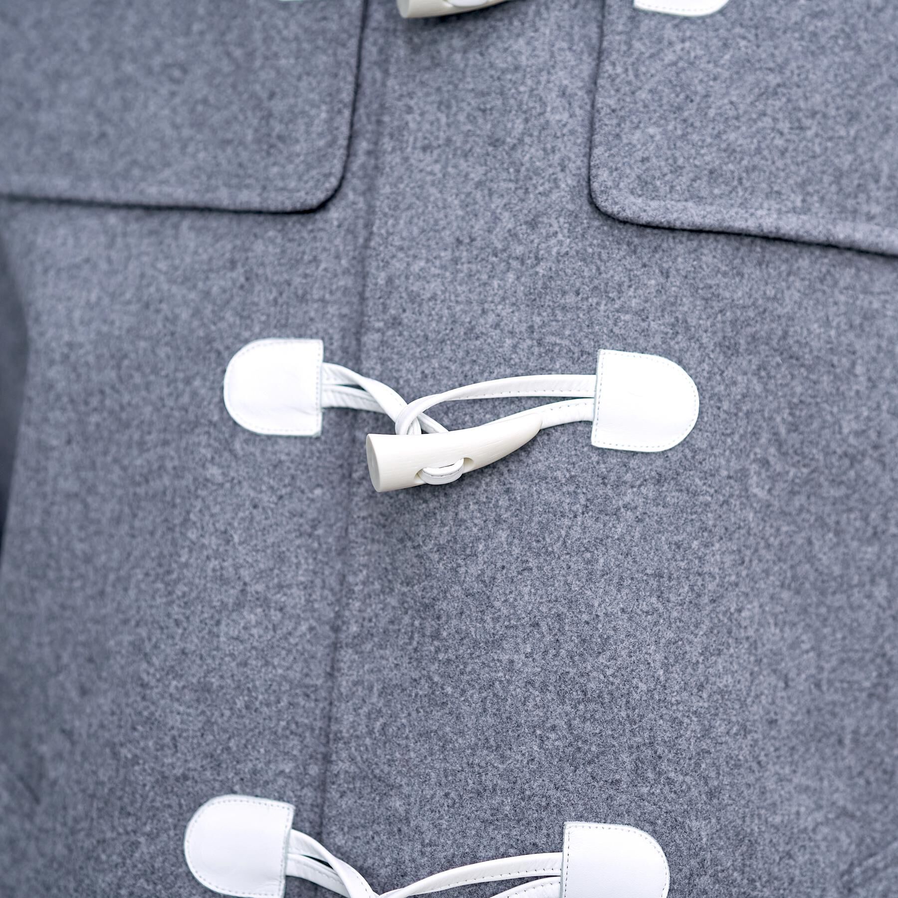 DRESSTERIOR「グレー メルトンダッフルジャケット」|ダッフルコート|